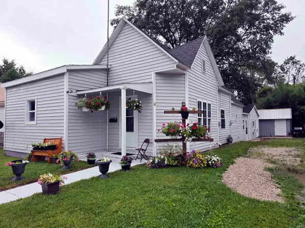 816 S Main Street, Bicknell, IN 47512