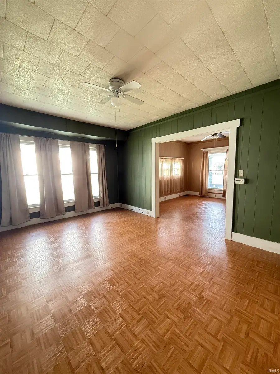 504 E Pearl Street, Washington, IN 47501 - #3
