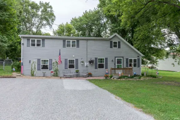 21085 Cabot Avenue, Lakeville, IN 46536