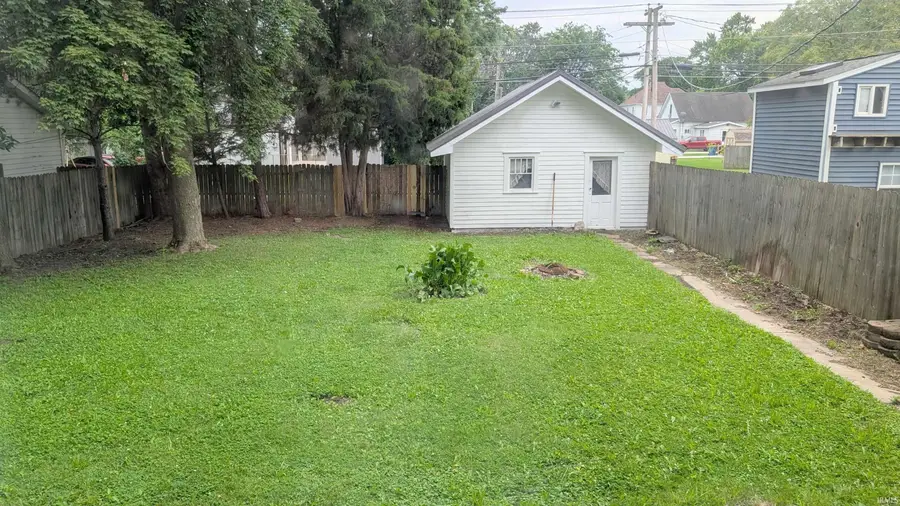 316 W Wiley Avenue, Bluffton, IN 46714 - #3