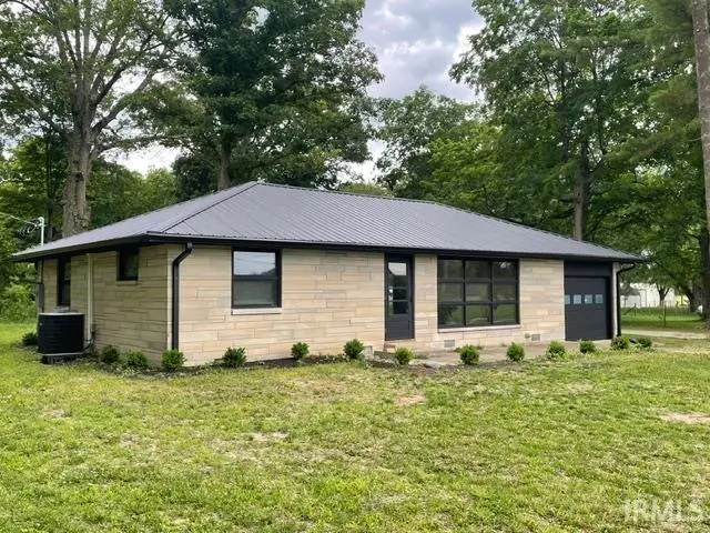2390 N County Road 650 W, Yorktown, IN 47396 - #2