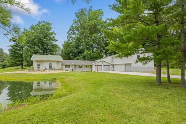 11778 N Roanoke Road, Roanoke, IN 46783