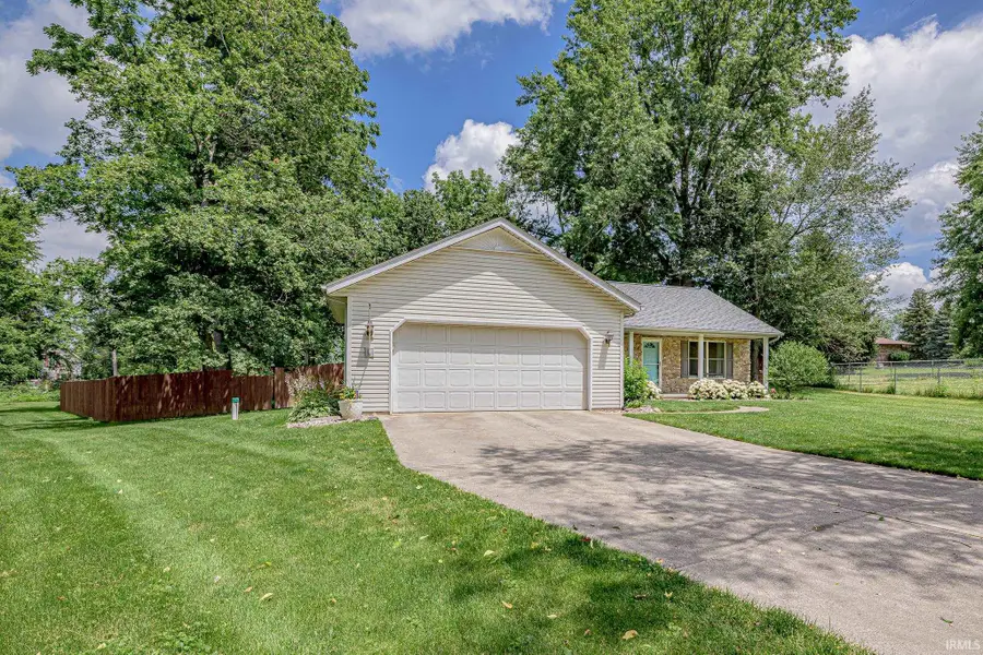 3434 N Berry Patch Lane, Warsaw, IN 46582 - #3