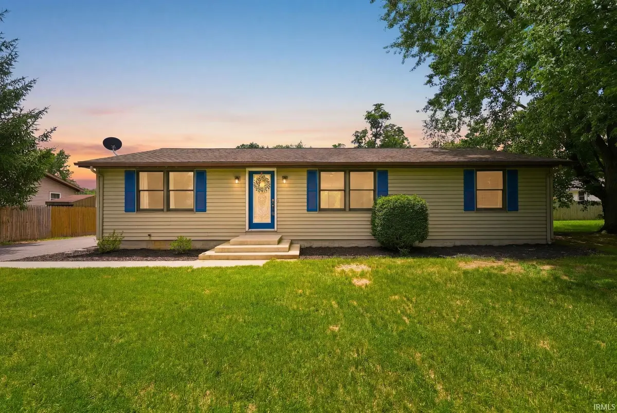 10715 E Sr 8 Road, Knox, IN 46534 - #1