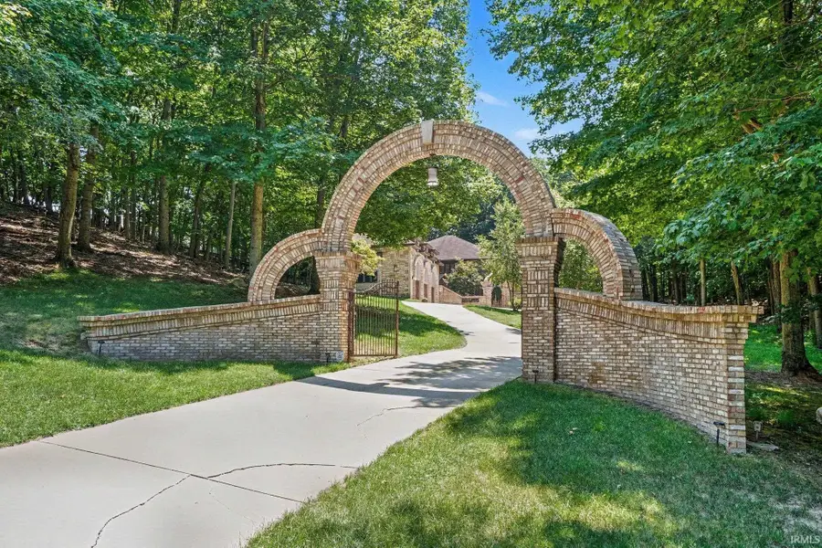 19710 Amberwood Drive, Bristol, IN 46507 - #2