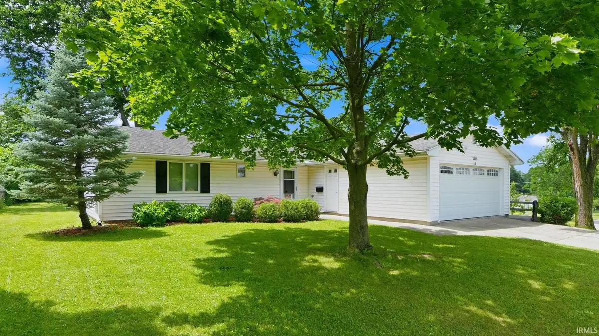 2515 Clifton Hills Drive, Fort Wayne, IN 46808 - #1