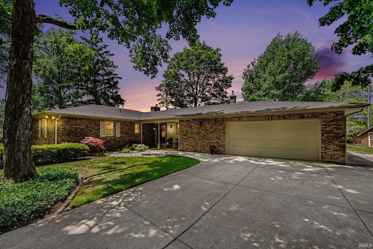 4 Arbor Court, Nappanee, IN 46550 - #1