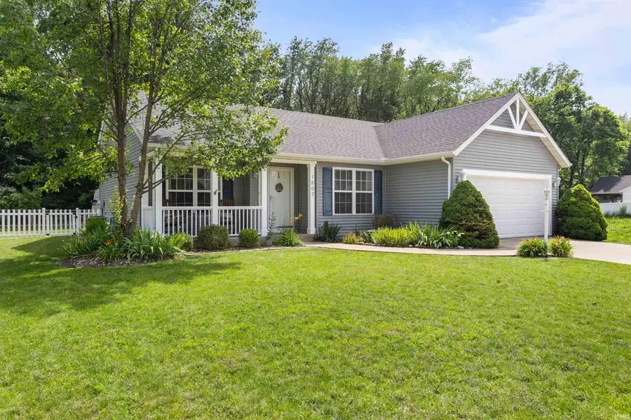 1507 Kingsman Way, Osceola, IN 46561 - #3