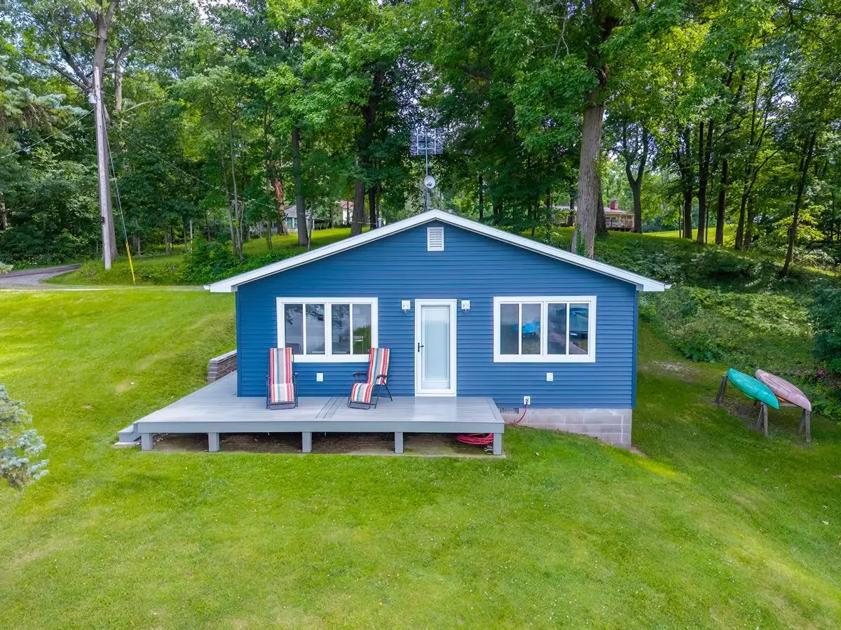 400 Lane 120 Fox Lk, Angola, IN 46703 - #1