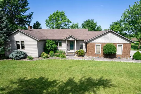 15320 Minnich Road, Hoagland, IN 46745