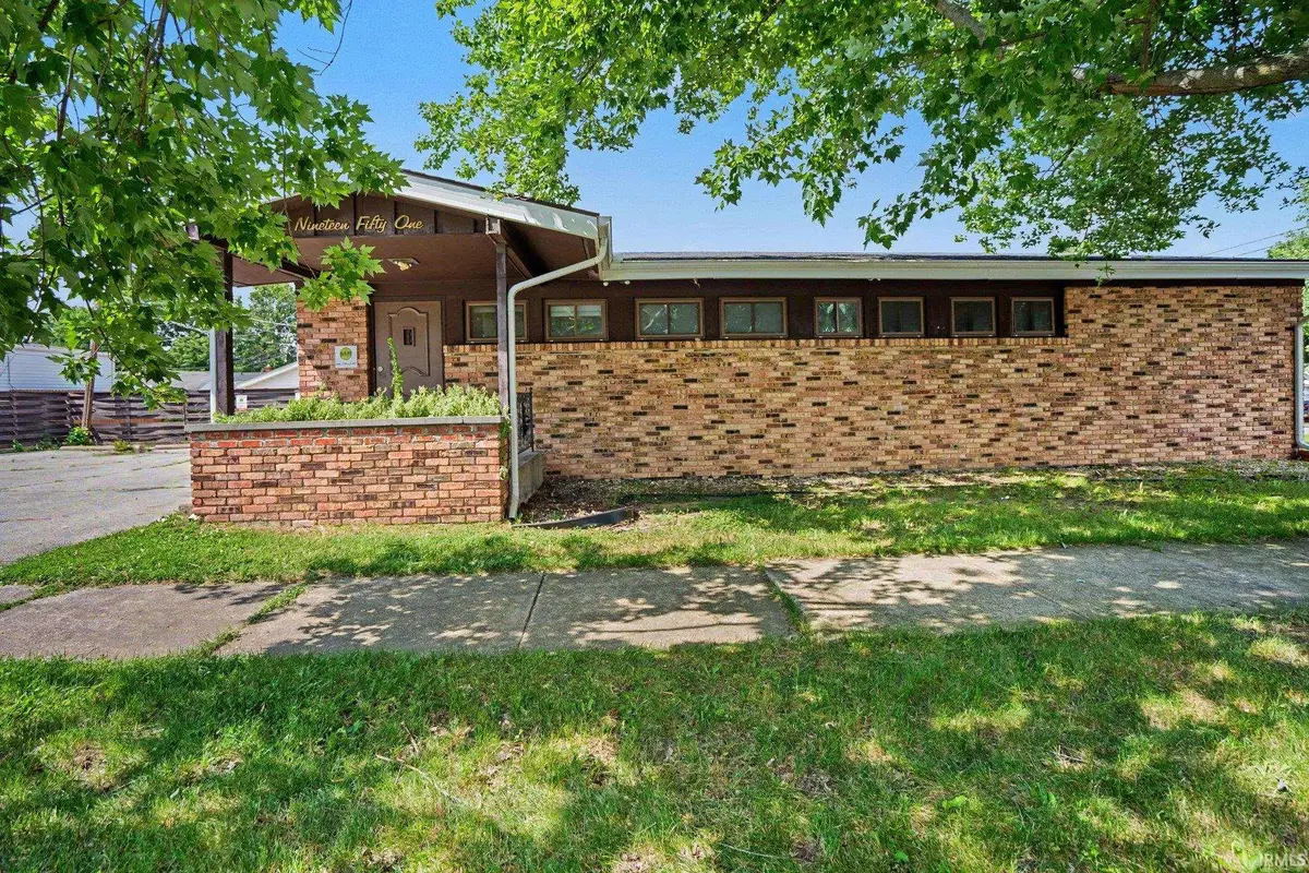 1951 E Fox Street, South Bend, IN 46613 - #1