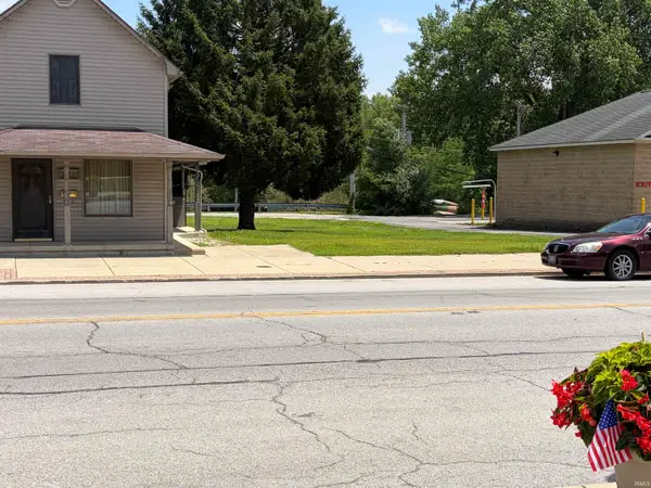 224 S State Street, South Whitley, IN 46787
