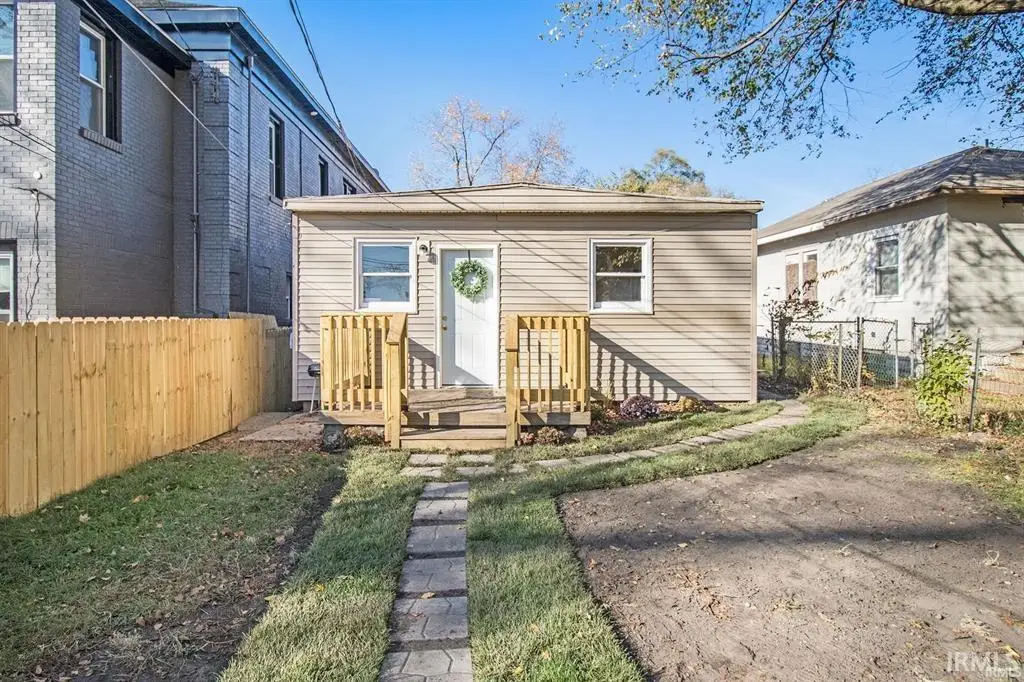 604 N Frances Street, South Bend, IN 46617 - #1