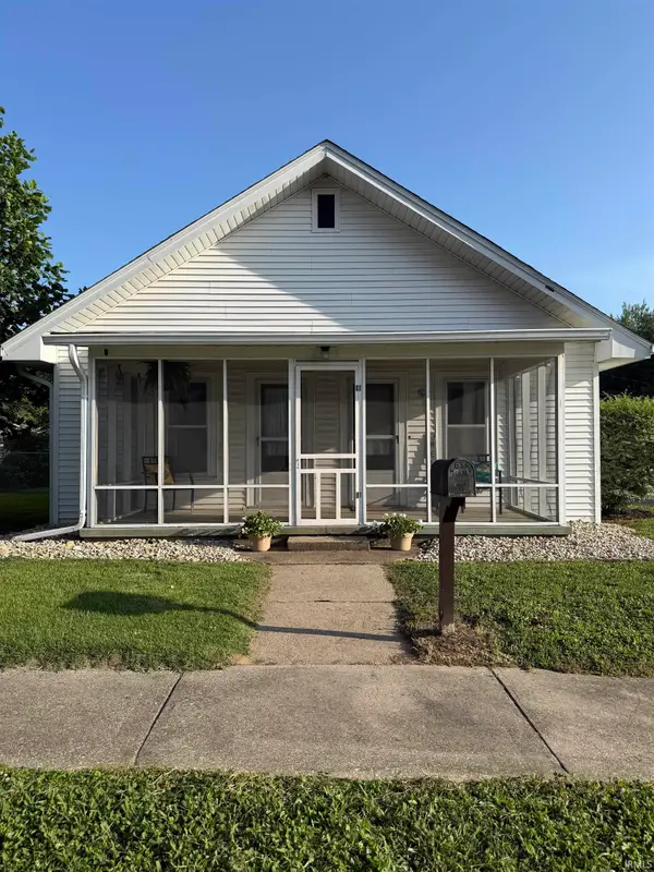 255 E Mechanic Street, Bloomfield, IN 47424