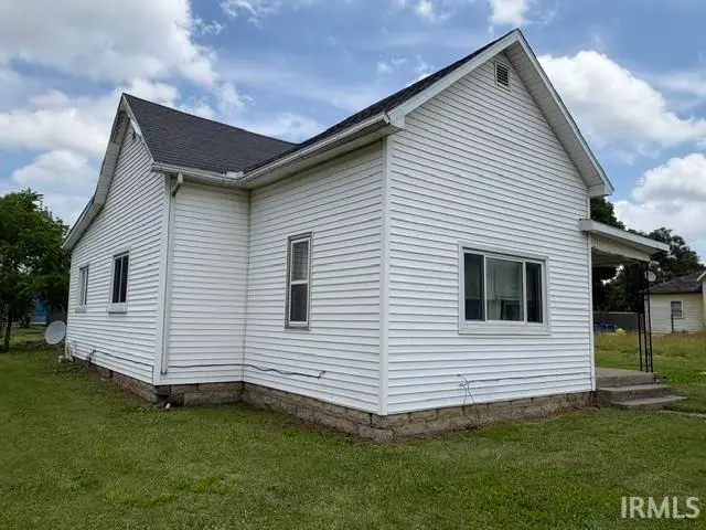 542 W Commercial Street, Hartford City, IN 47348 - #2