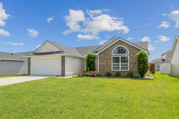 1918 Sonnet Cove, Fort Wayne, IN 46818