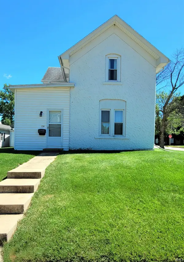 126 W Walnut Street, Flora, IN 46929