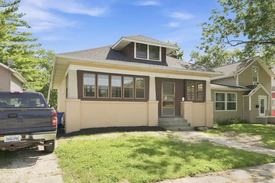 405 W Market Street, Columbia City, IN 46725 - #2
