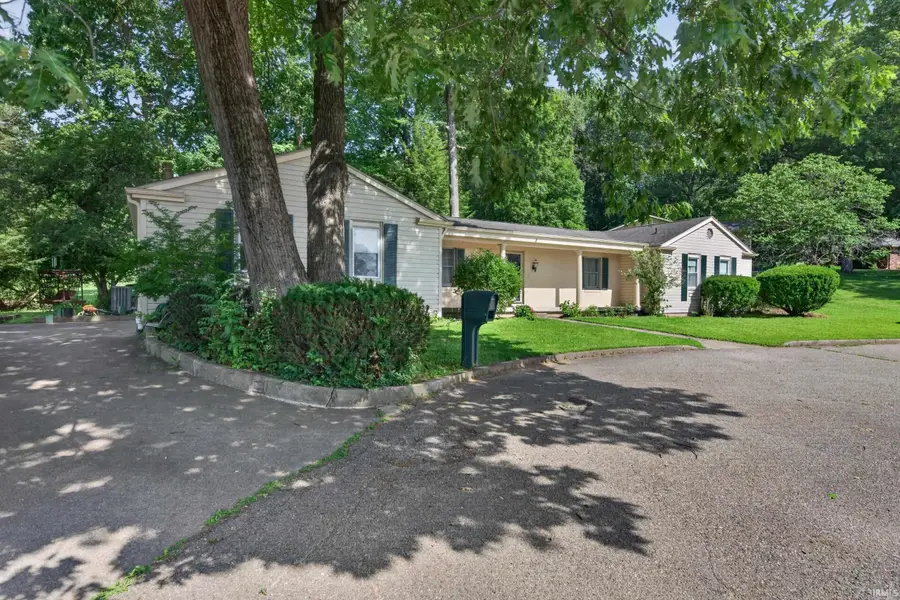 8 Golfview Drive, Logansport, IN 46947 - #2