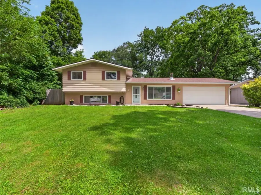 3728 Spruce Drive, Fort Wayne, IN 46809 - #2