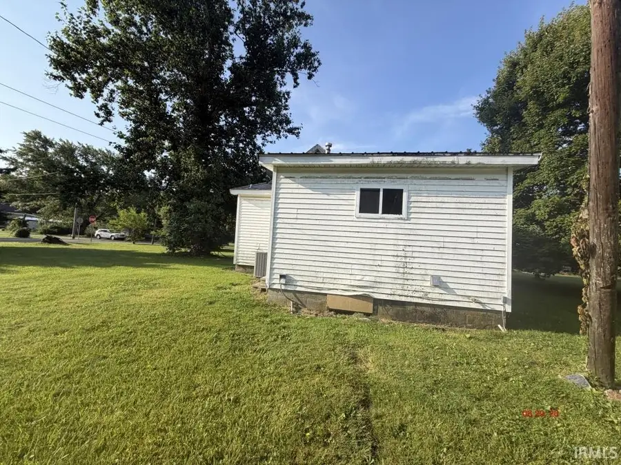 517 E 4th Street, Hartford City, IN 47348 - #3