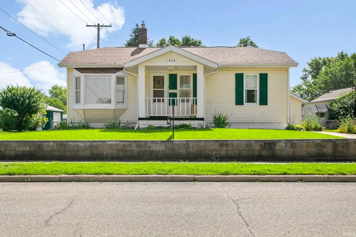 1906 Sarah Street, Mishawaka, IN 46545 - #1