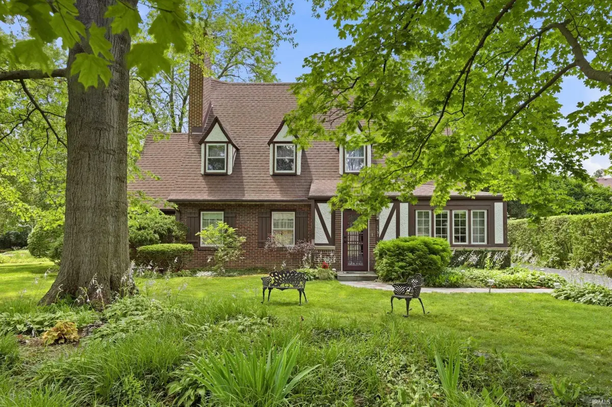 1131 N Warwick Road, Muncie, IN 47304 - #1