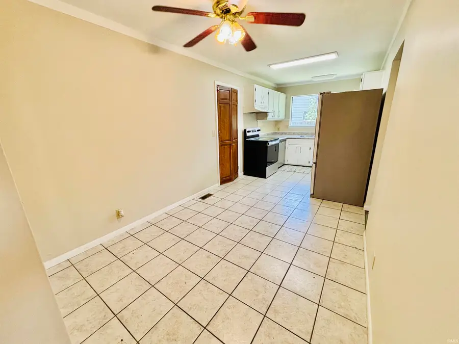 3009 Roanoke Circle, Lafayette, IN 47909 - #3