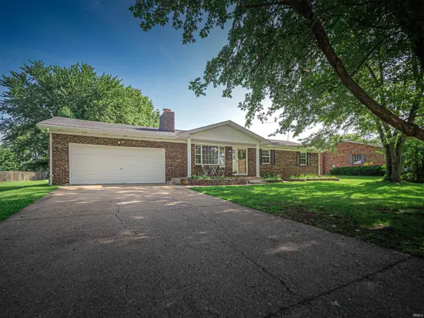 9114 Shoreline Drive, Wadesville, IN 47638