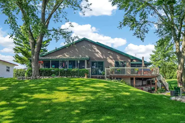 6625 N 270 E, Howe, IN 46746