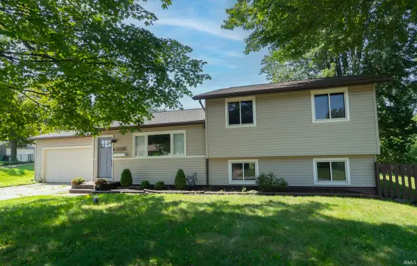 18140 Brightlingsea Place, South Bend, IN 46637