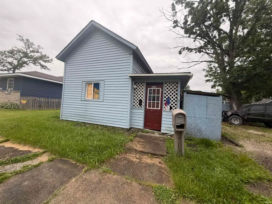 516 E Grant Street, Hartford City, IN 47348 - #2