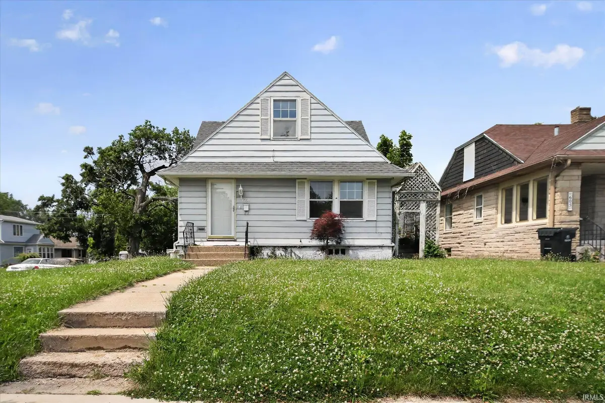 601 E Irvington Avenue, South Bend, IN 46614 - #1