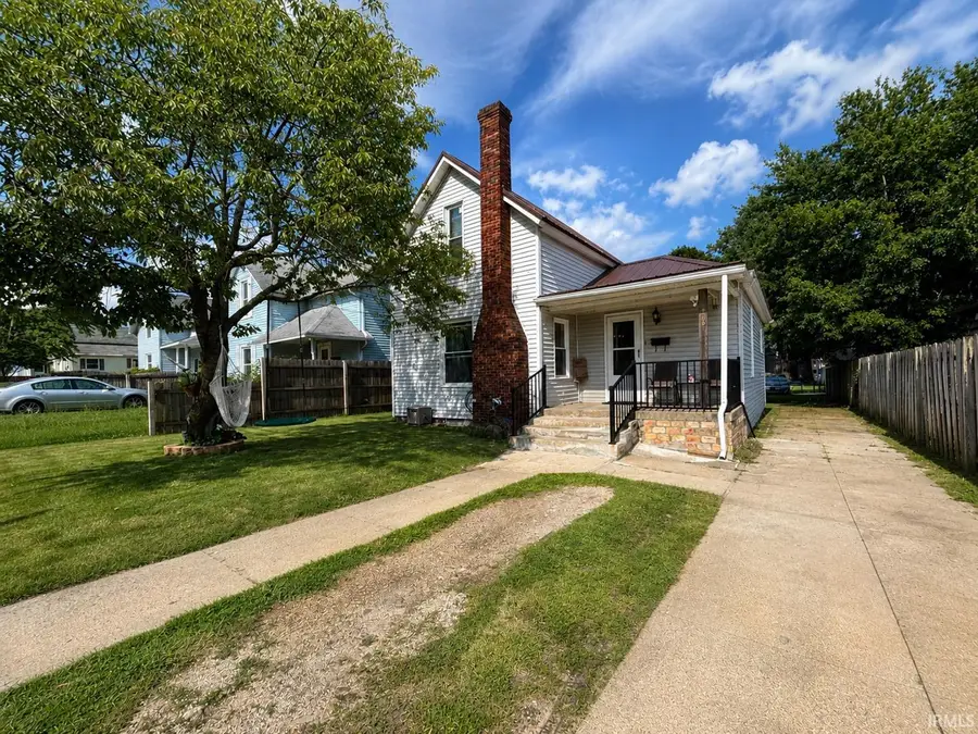 916 N Center Street, Bremen, IN 46506 - #2