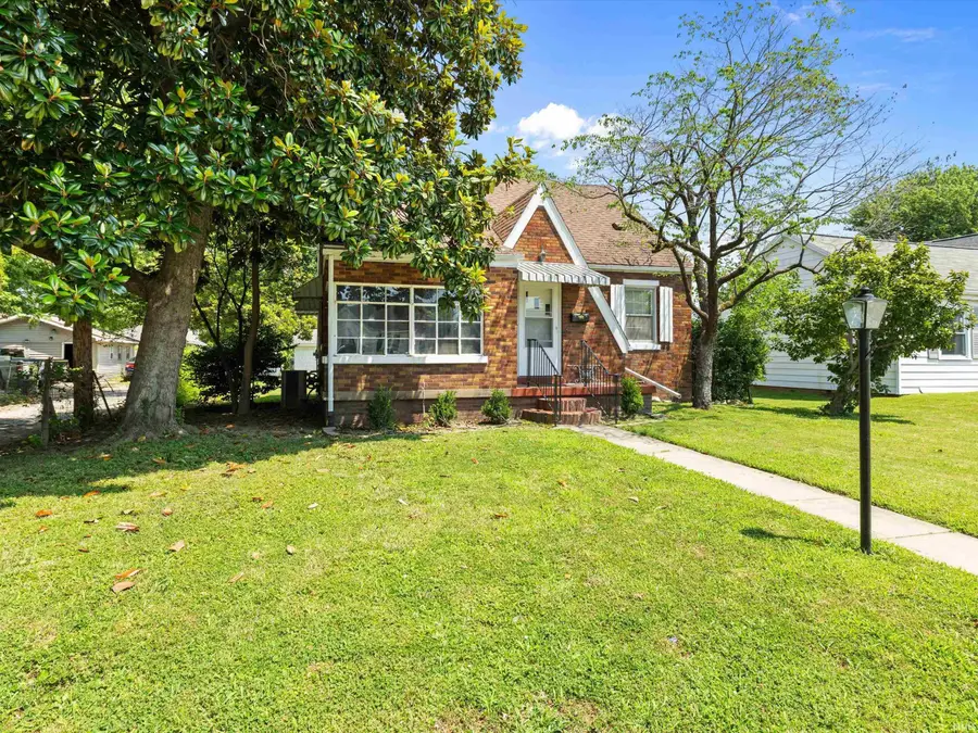 1900 E Michigan Street, Evansville, IN 47711 - #2