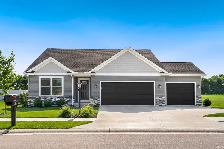 450 N Eastfield Circle, Milford, IN 46542 - #2