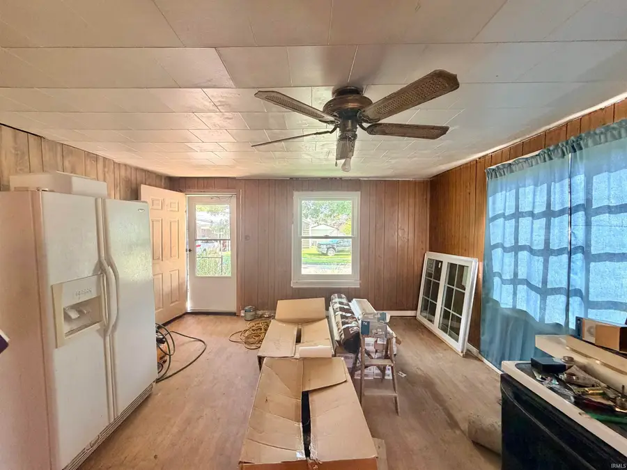 889 NE H Street, Linton, IN 47441 - #3