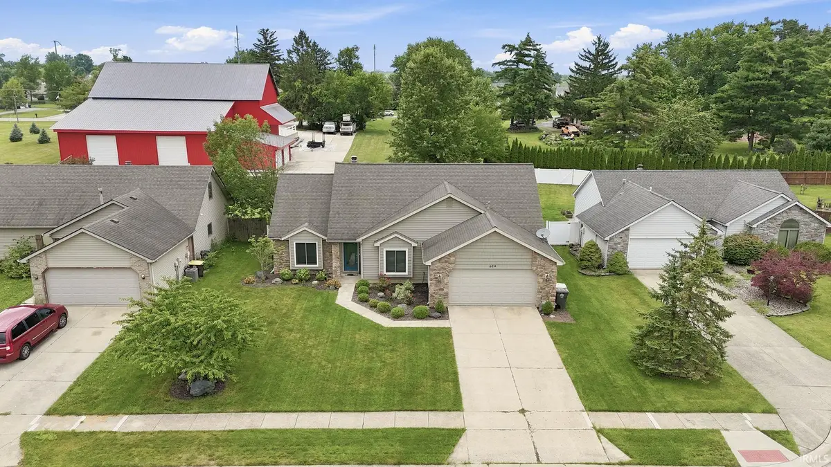 624 Woodland Springs Place, Fort Wayne, IN 46825 - #1