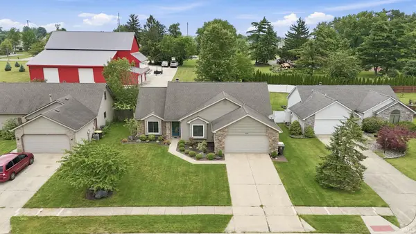 624 Woodland Springs Place, Fort Wayne, IN 46825