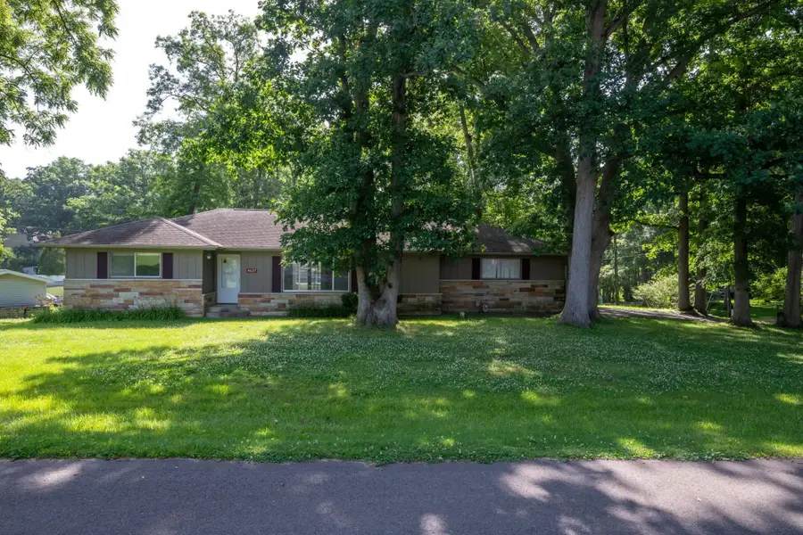 9637 Manor Woods Road, Aboite, IN 46004 - #2