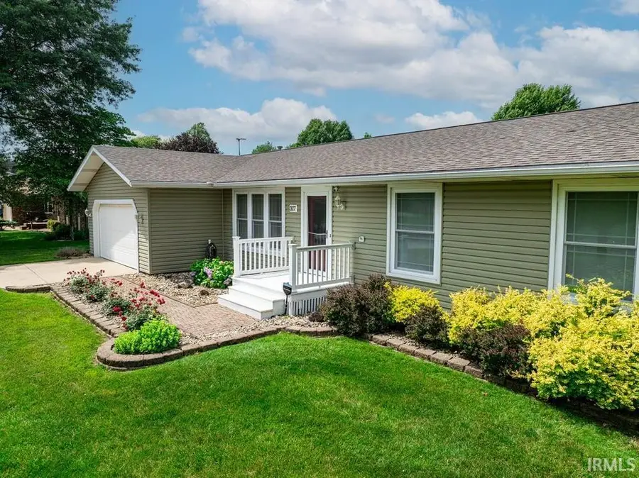 317 E Ben Street, New Carlisle, IN 46552 - #2