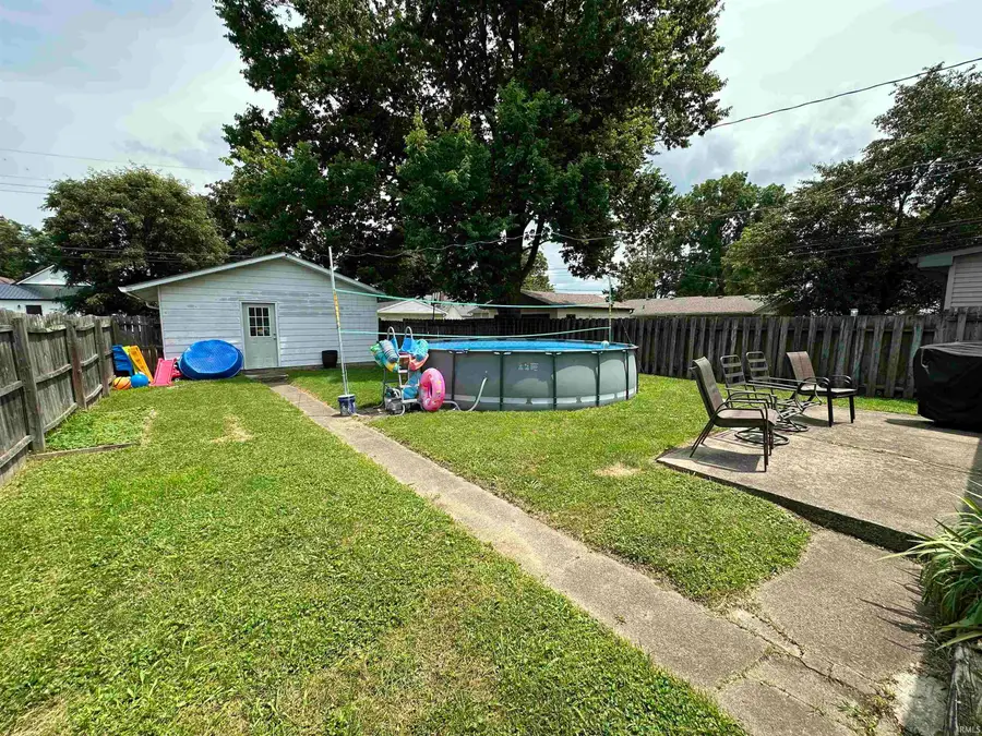 226 N East Street, Spencer, IN 47460 - #3