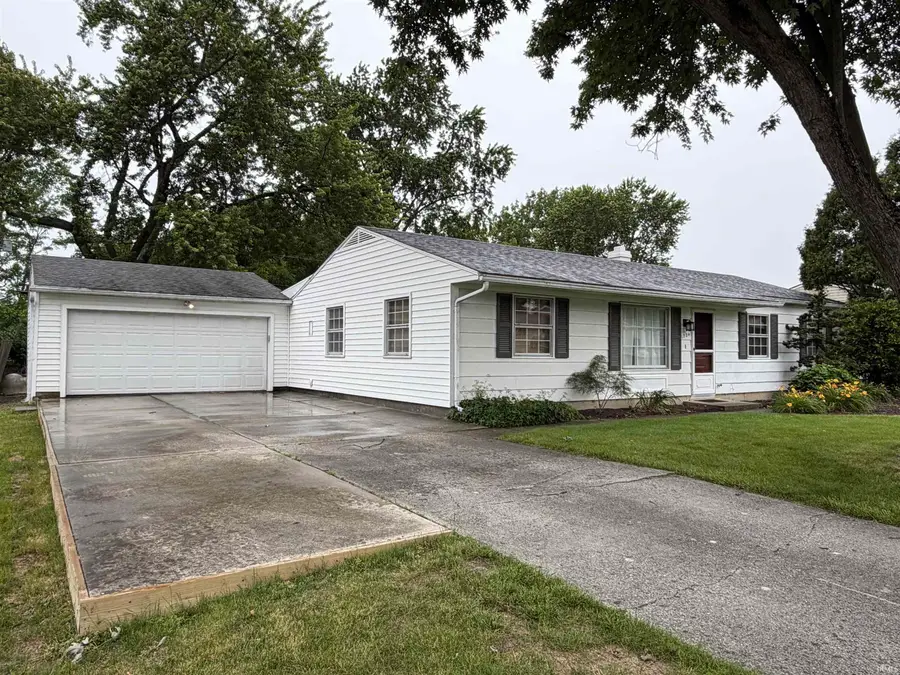 1724 Edenton Drive, Fort Wayne, IN 46804 - #2
