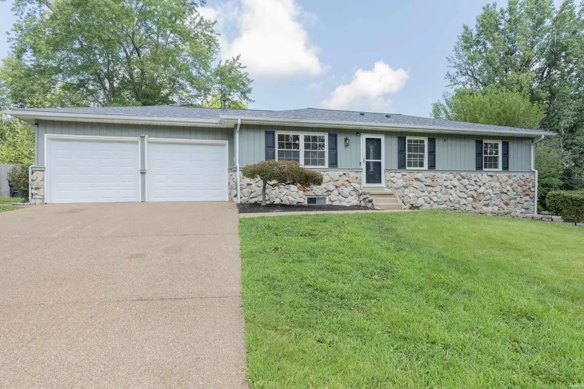 711 Carole Place, Newburgh, IN 47630 - #1
