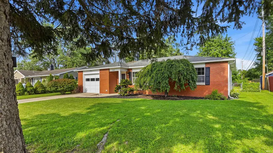 4005 N Oakwood Avenue, Muncie, IN 47304 - #2
