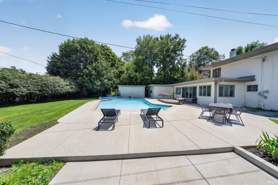 1915 E Jefferson Boulevard, South Bend, IN 46617 - #2