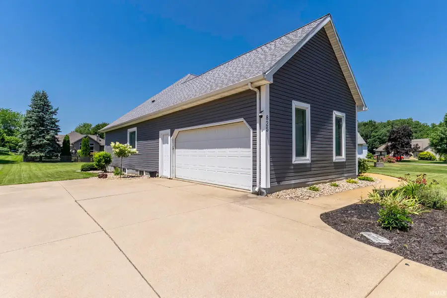 825 Lydia Drive, Warsaw, IN 46582 - #2