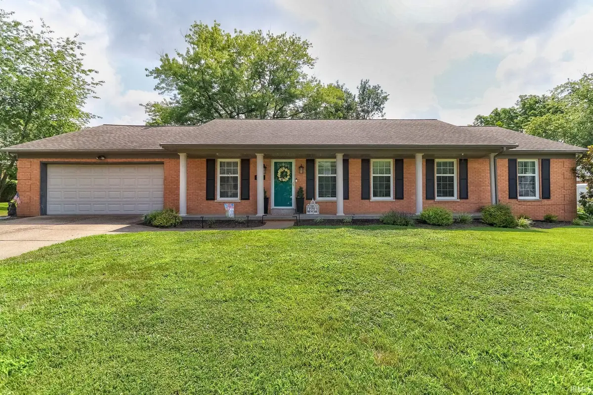 5157 W Sherwood Drive, Newburgh, IN 47630 - #1