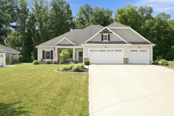 114 Edenbridge Boulevard, Fort Wayne, IN 46845