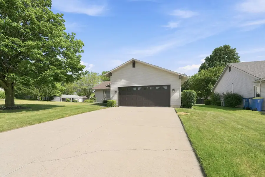 1004 Elm Street, Auburn, IN 46706 - #3